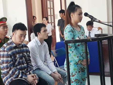 Luật sư hỏi cả mật khẩu Facebook của bị c&aacute;o - Ảnh 1.