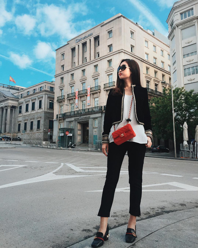 Hiếm lắm mới thấy nàng Hậu giản dị Đỗ Mỹ Linh khoe street style với hàng hiệu đắt giá - Ảnh 1.