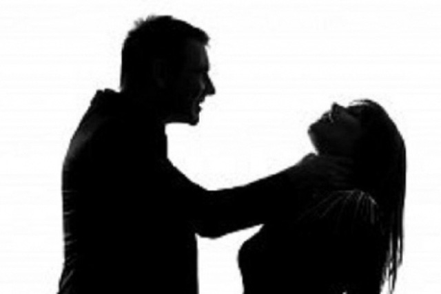Hải Dương: Cô gái bị người yêu đánh dã man vì chụp ảnh với trai lạ - Ảnh 1.