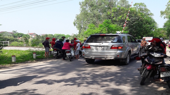 Nghệ An: Nghi vấn buồn chuyện tình cảm, thiếu nữ nhảy sông tự vẫn - Ảnh 1.