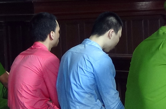 Kẻ giết người y&ecirc;u vứt x&aacute;c xuống mộ c&acirc;m lặng trước t&ograve;a - Ảnh 1.