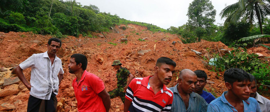 Sri Lanka: Hàng trăm người chết, mất tích vì lũ lụt - Ảnh 1.