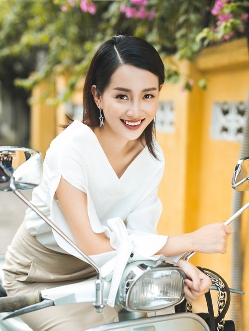 BTV Quỳnh Chi kể qu&aacute; khứ từng bị bạo h&agrave;nh, dọa giết - Ảnh 3.