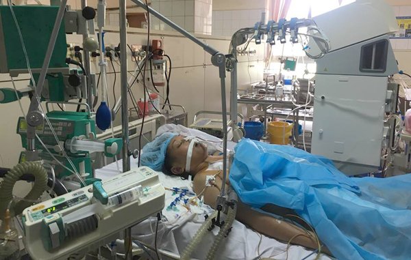 Tai biến chạy thận ở Hòa Bình: Nữ bệnh nhân đang suy 6 tạng - Ảnh 1.