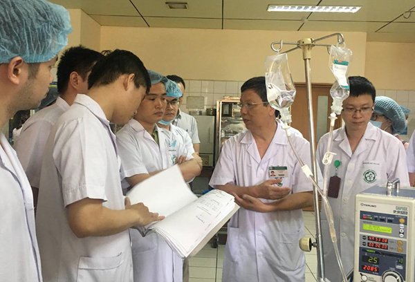 Tai biến chạy thận ở Hòa Bình: Nữ bệnh nhân đang suy 6 tạng - Ảnh 2.