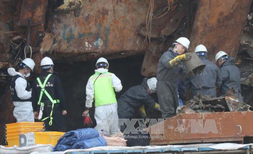 Dẫn độ nghi phạm liên quan vụ chìm phà Sewol về Hàn Quốc - Ảnh 1.