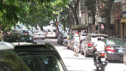 Hà Nội có thêm tuyến phố đỗ xe theo ngày chẵn, lẻ - Ảnh 1.
