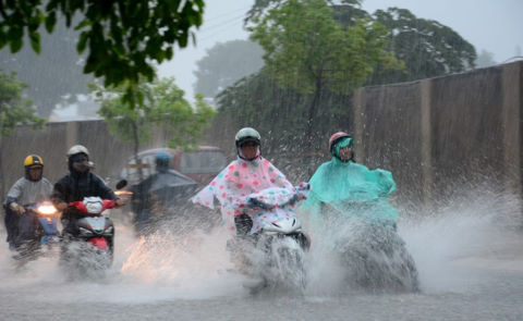 Dự báo thời tiết: Không khí lạnh về, Hà Nội sắp có mưa lớn trên diện rộng - Ảnh 1.