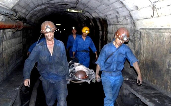 Quảng Ninh: Bục nước hầm, một c&ocirc;ng nh&acirc;n tử vong - Ảnh 1.