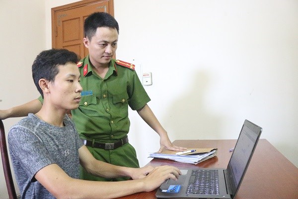 Trộm mật khẩu facebook lừa hàng trăm triệu đồng - Ảnh 1.