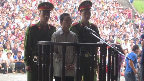 Kẻ giết 4 mạng người nhắn người y&ecirc;u thủ tiết đợi m&igrave;nh - Ảnh 2.