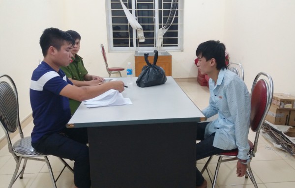 Hỗn chiến để tranh gi&agrave;nh bạn g&aacute;i, 1 người chết, 4 người bị thương - Ảnh 1.