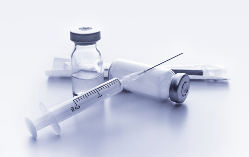 Y t&aacute; đến nh&agrave; điều trị, một bệnh nh&acirc;n sốt co giật bị tử vong - Ảnh 1.