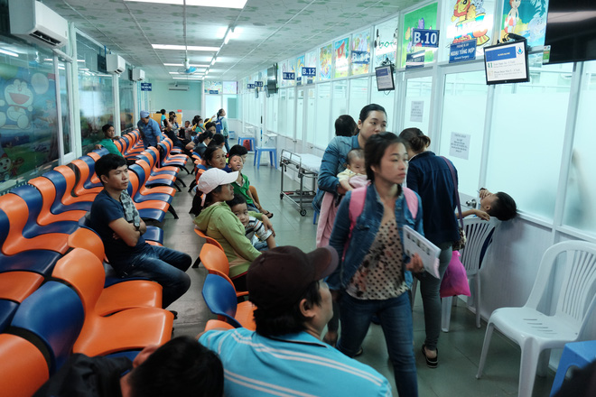 Cắt da quy đầu tại cơ sở tư nhân, bé trai 2 tuổi bị vùi lấp dương vật - Ảnh 2.