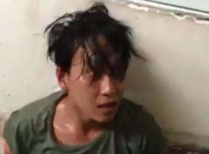 Lợi dụng khi nh&agrave; đang bị ch&aacute;y, lẻn v&agrave;o rinh đồ tẩu tho&aacute;t - Ảnh 3.