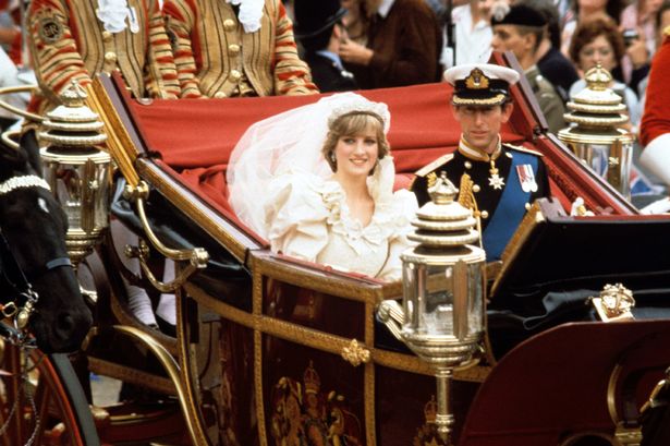 Không chỉ cuộc sống hôn nhân không tình yêu, Công nương Diana còn tiết lộ những gì trong bộ phim tài liệu vừa được phát sóng trên kênh Channel 4 - Ảnh 2.