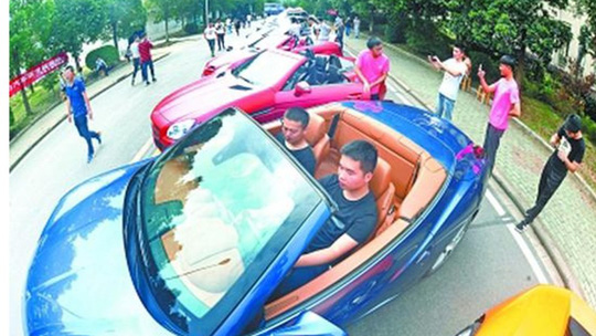 Trung Quốc: Mua hơn 20 siêu xe cho sinh viên học tháo ráp - Ảnh 1.