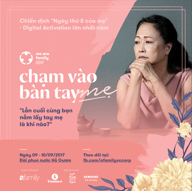 Người Hà Nội rưng rưng trước màn hình billboard có câu hỏi: Đã bao lâu bạn chưa chạm vào bàn tay mẹ? - Ảnh 2.