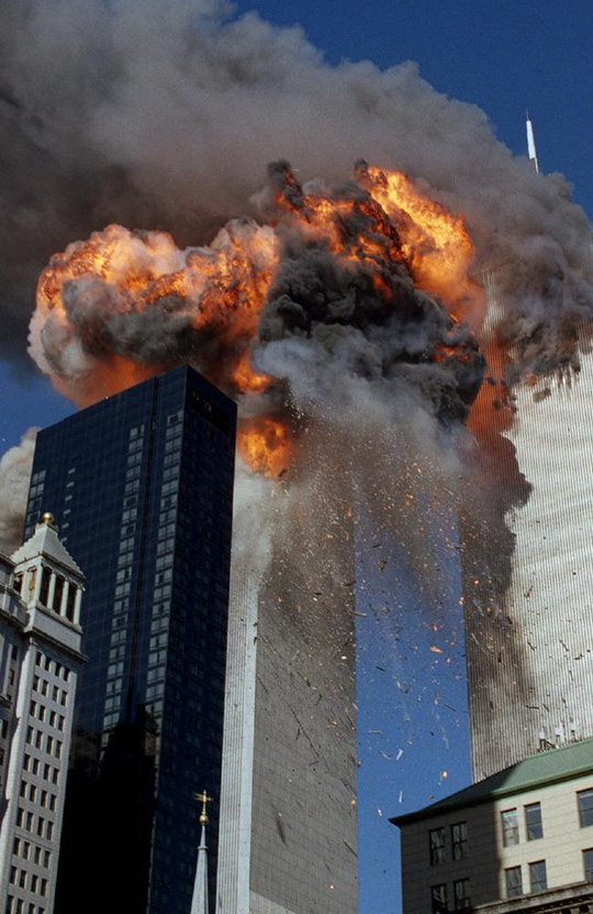 Những hình ảnh gây sốc về thảm kịch khủng bố 119 nhằm vào Mỹ