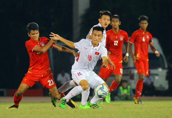 Cay bầu Đức, HLV Hoàng Anh Tuấn quyết trở lại World Cup - Ảnh 1.