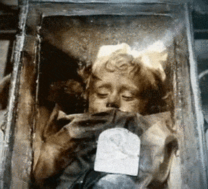 Bí ẩn người đẹp say ngủ Rosalia Lombardo - xác ướp bé gái gần 100 năm vẫn chớp mắt - Ảnh 1.