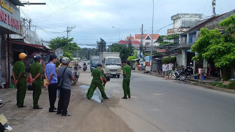 Nữ sinh bị ném đá thiệt mạng khi đi với bạn trai - Ảnh 1.