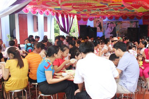 Vụ ngộ độc sau khi ăn cỗ đám hỏi ở Hà Giang: Thêm 20 người nhập viện - Ảnh 1.