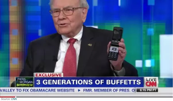 Giàu nhất nhì thế giới nhưng Warren Buffett lại chẳng hề mặn mà với iPhone và đây là lý do tại sao - Ảnh 1.