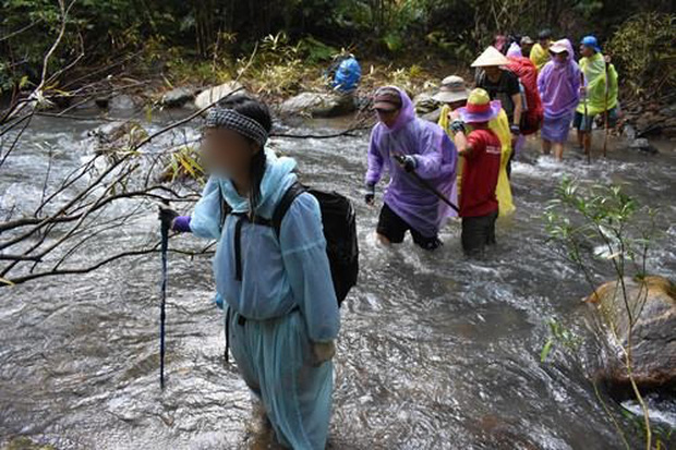 Chị gái của nữ phượt thủ bị nước cuốn trôi ở Tà Năng: Mẹ khóc ngất vì em bảo đi rồi về, nhưng giờ em đi luôn rồi - Ảnh 1.