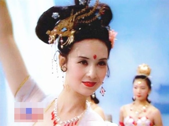 Cuộc đời 7 mỹ nữ Trung Quốc từng đóng vai Hằng Nga: Người cứu nạn chồng đại gia bên bờ vực phá sản, kẻ lận đận chuyện tình duyên - Ảnh 1.