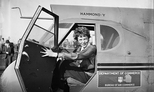 Vụ mất tích bí ẩn chấn động thế giới: Phi công huyền thoại Amelia Earhart mãi nằm xuống đáy Thái Bình Dương - Ảnh 2.