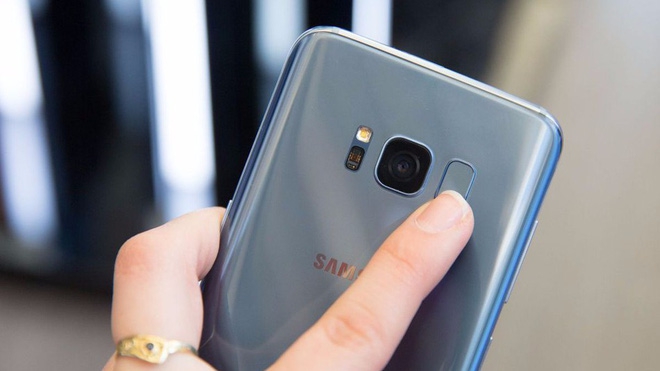Bộ đôi Galaxy S9/S9+ sẽ có cảm biến vân tay ở mặt trước, nhưng không phải máy quét chìm dưới màn hình? - Ảnh 2.