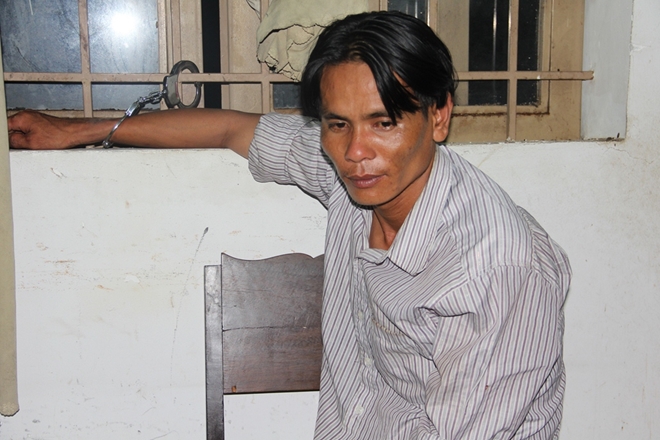 Tóm hai kẻ cướp chuyên “thoát y” đột nhập phòng nữ chủ nhà - Ảnh 1.
