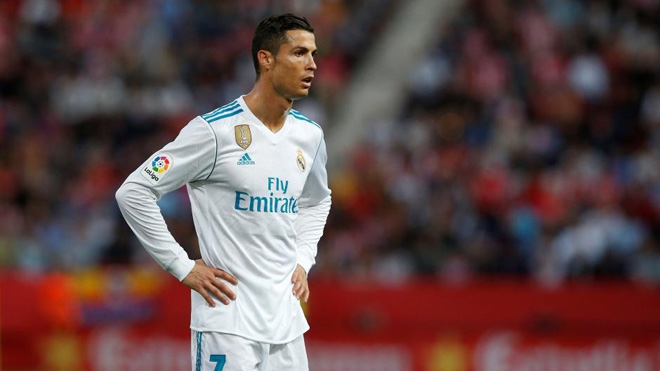 Cứ đá thế này, Ronaldo rất dễ mất Bóng vàng vào tay Messi - Ảnh 1.