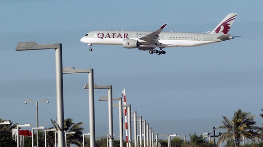 M&aacute;y bay buộc phải hạ c&aacute;nh v&igrave; một người vợ l&ecirc;n cơn ghen - Ảnh 1.