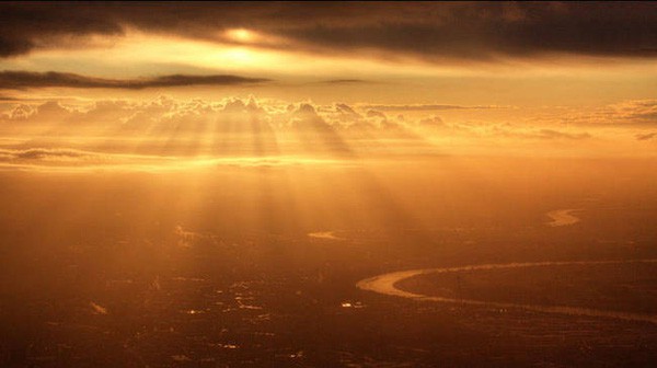 17 khung cảnh tuyệt đẹp được chụp từ cửa sổ máy bay - Ảnh 3.