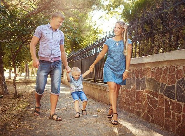 Ghen tị v&igrave; vợ được thăng chức, &ocirc;ng bố thất nghiệp nhẫn t&acirc;m s&aacute;t hại con trai 4 tuổi rồi trốn về nh&agrave; mẹ đẻ - Ảnh 1.