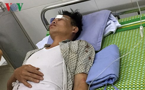 Nạn nhân kể lại giây phút kinh hoàng vụ tai nạn xe khách ở Sóc Sơn - Ảnh 3.