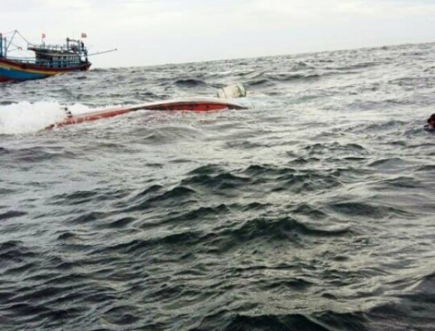 Chìm tàu đánh cá trên vùng biển Vũng Tàu, 6 người chết và mất tích - Ảnh 1.