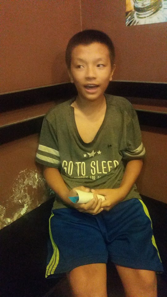 B&eacute; trai 11 tuổi đo&agrave;n tụ gia đ&igrave;nh sau 1 th&aacute;ng đi lang thang ở S&agrave;i G&ograve;n - Ảnh 1.