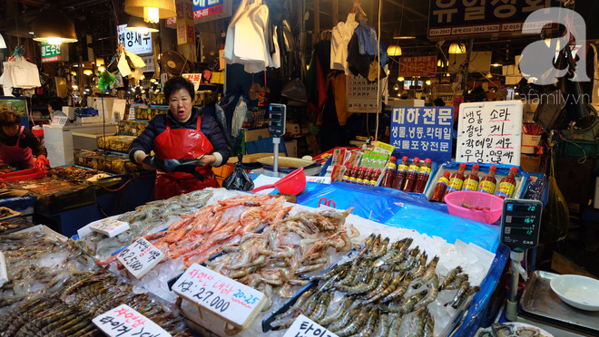 Đi Seoul mà mê hải sản, nhất định phải đến chợ Noryangjin - Ảnh 2.