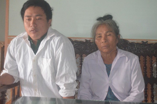 2 đời vợ, 2 ch&acirc;n bị cắt cụt, nguồn sống của người đ&agrave;n &ocirc;ng n&agrave;y g&oacute;i gọn ở c&ocirc; con g&aacute;i nhỏ - Ảnh 2.