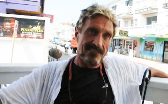 Trùm diệt virus John McAfee: Đến năm 2020 mà bitcoin không đạt 1 triệu USD, tôi sẽ tự cắn vào của quý! - Ảnh 2.