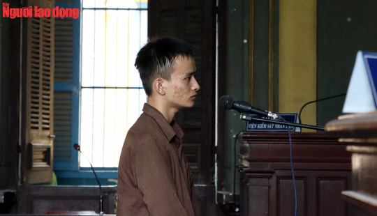 Bị nh&oacute;m bạn th&acirc;n hiếp d&acirc;m, thiếu nữ tự tử - Ảnh 1.