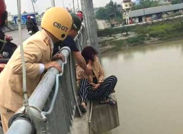 Thái Bình: Thiếu nữ bất ngờ nhảy xuống sông Hồng tự tử - Ảnh 2.