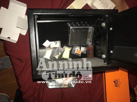 G&atilde; trai thu&ecirc; nh&agrave; lầu xe hơi giấu ma t&uacute;y trong k&eacute;t sắt ở căn hộ cao cấp - Ảnh 2.
