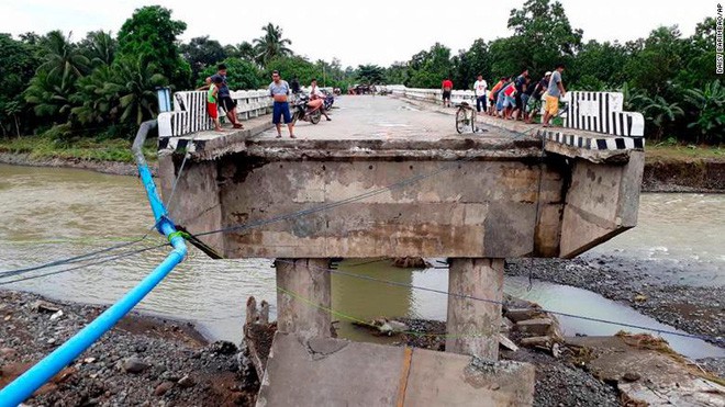 Bão Tembin sắp đổ bộ Việt Nam: Tàn phá khủng khiếp khi vào Philippines - Ảnh 1.