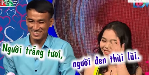 Cô gái xinh đẹp đòi tìm bạn trai càng đen càng tốt, sau đó choáng váng khi tấm màn kéo lên - Ảnh 12.