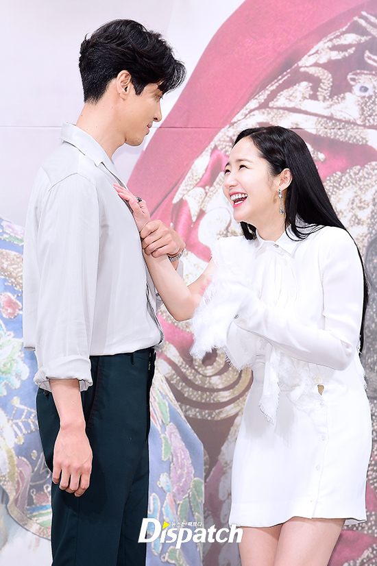 Nữ ho&agrave;ng dao k&eacute;o Park Min Young đọ sắc c&ugrave;ng mỹ nh&acirc;n v&ocirc; danh, Lee Dong Gun tiều tụy sau khi l&agrave;m bố - Ảnh 13.