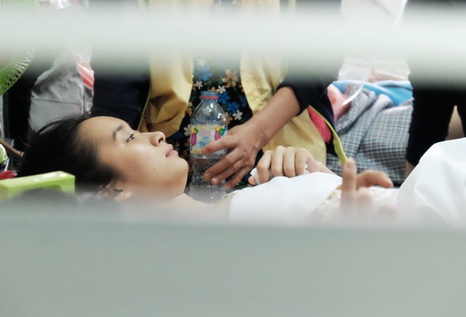 Thương t&acirc;m nữ bảo mẫu mầm non xinh đẹp bị xe tải t&ocirc;ng t&agrave;n phế trong ng&agrave;y vui của bạn th&acirc;n - Ảnh 11.